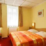 Johanniterhotel 3*